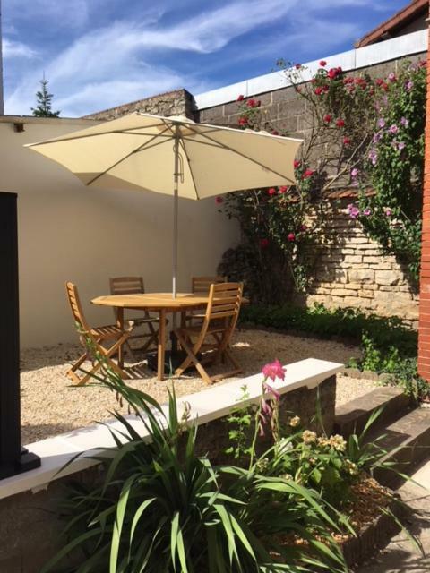 Appartements Le Cru Colbert Beaune  Exterior photo